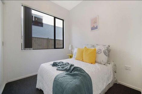 Photo of property in 22b Crestview Rise, Papakura, 2110