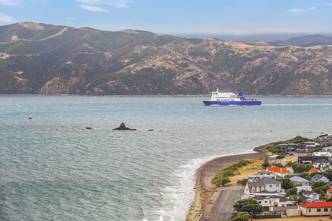 Photo of property in 32 Newport Terrace, Seatoun, Wellington, 6022