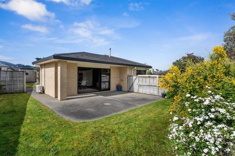 Photo of property in 7 Datum Way, Paraparaumu, 5032