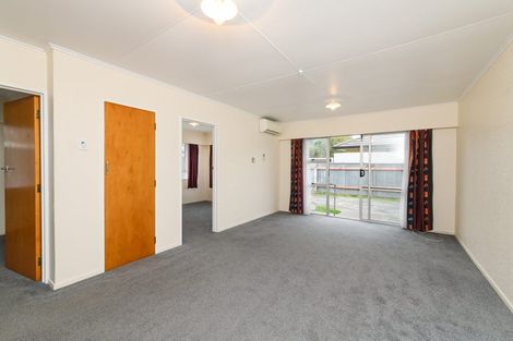 Photo of property in 8b Bryant Street, Takaro, Palmerston North, 4412