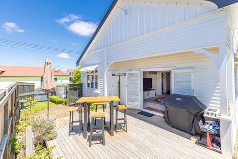 Photo of property in 2c Saint Leonard Street, Saint Johns Hill, Whanganui, 4501