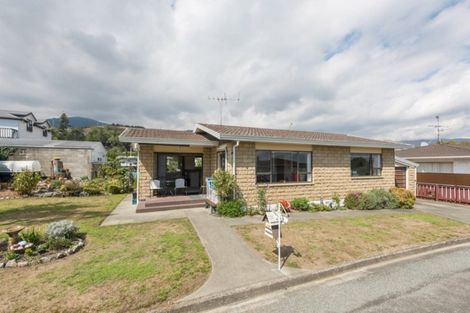 Photo of property in 2/1 Alyson Place, Stoke, Nelson, 7011