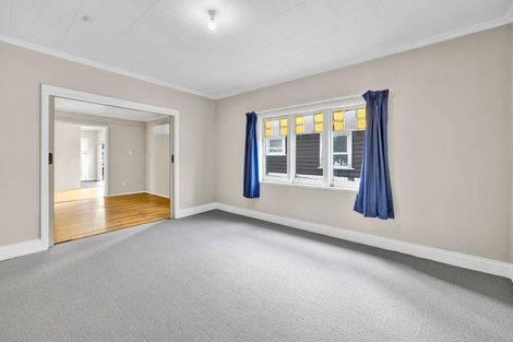 Photo of property in 257 Princes Street, Hawera, 4610