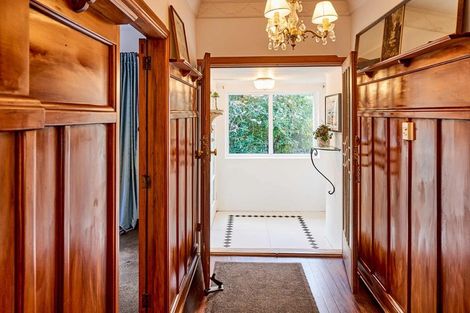 Photo of property in 26 Waitohu Road, York Bay, Lower Hutt, 5013