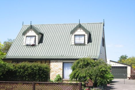 Photo of property in 6 Mchaffies Place, Wainoni, Christchurch, 8061