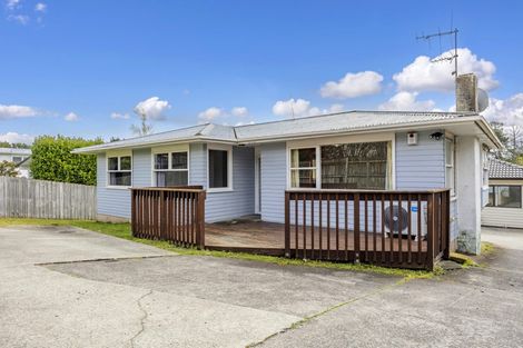 Photo of property in 57 Barrys Road, Glendene, Auckland, 0602
