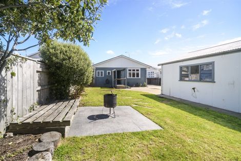 Photo of property in 15 Waldegrave Street, Palmerston North, 4410