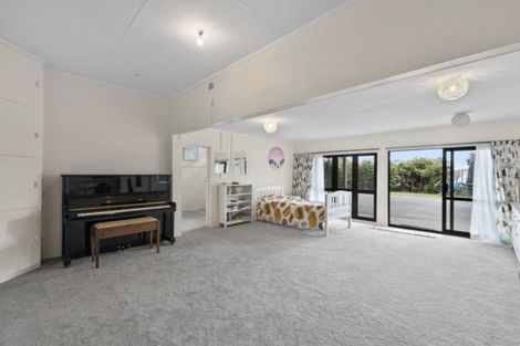 Photo of property in 5 Ladies Mile, Manly, Whangaparaoa, 0930