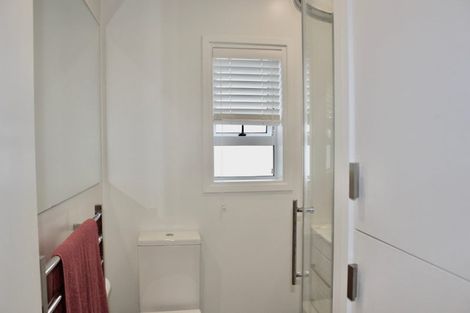 Photo of property in 5c Rosebank Road, Avondale, Auckland, 1026