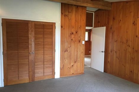 Photo of property in 34 Red Hills Road, Massey, Auckland, 0614