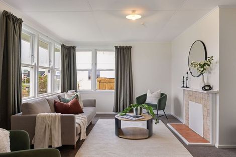 Photo of property in 3 Thames Street, Roslyn, Palmerston North, 4414
