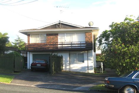 Photo of property in 1/32 Moore Street, Hillcrest, Auckland, 0627