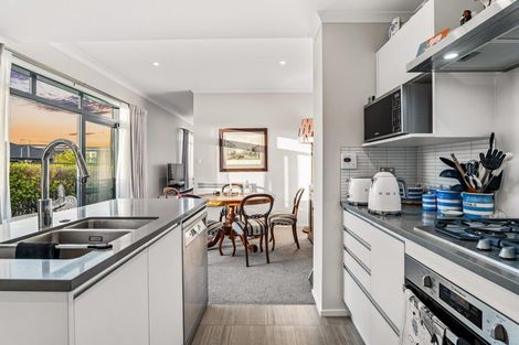 Photo of property in 14b Dida Park Drive, Kumeu, 0810