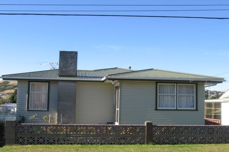 Photo of property in 8 Jane Grove, Paparangi, Wellington, 6037