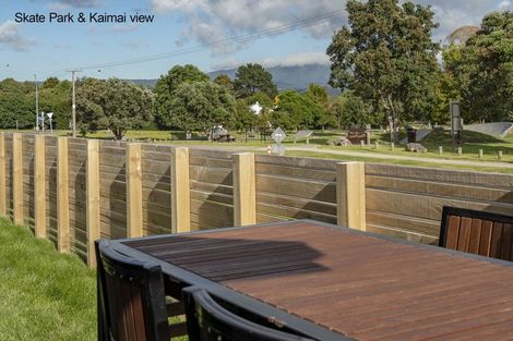 Photo of property in 83 Bert Wall Drive, Omokoroa, 3114