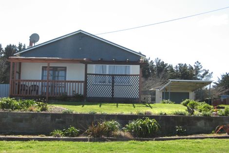Photo of property in 72 Koputara Road, Himatangi Beach, Foxton, 4891