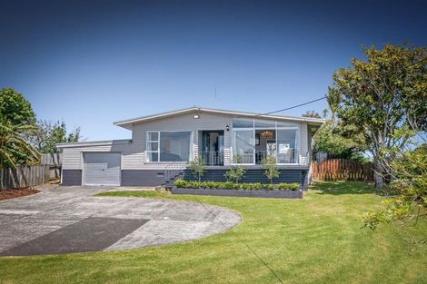Photo of property in 35 Whaka Street, Maungaturoto, 0520