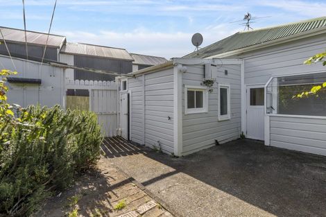 Photo of property in 84 Kilbirnie Crescent, Kilbirnie, Wellington, 6022