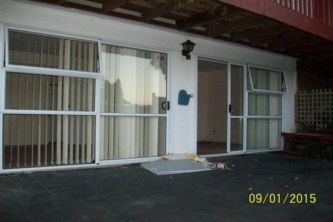 Photo of property in 63 Reynella Drive, Massey, Auckland, 0614