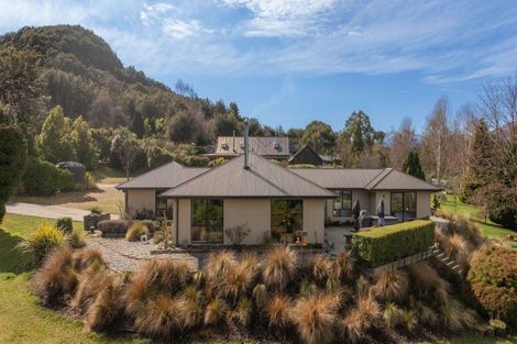 Photo of property in 10 Cove Lane, Mount Creighton, Queenstown, 9371