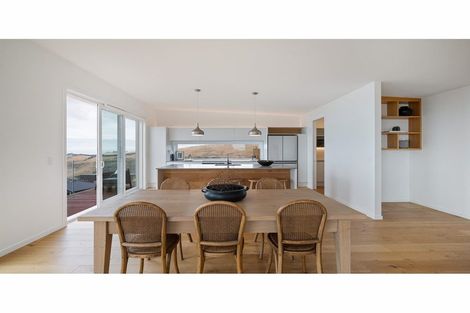 Photo of property in 3 Ridgeway Place, Richmond Hill, Christchurch, 8081