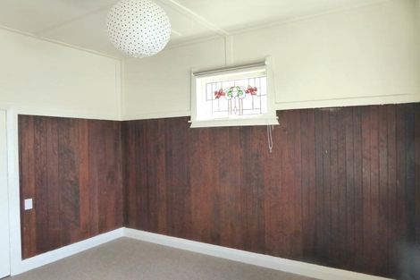 Photo of property in 168 Breaker Bay Road, Breaker Bay, Wellington, 6022