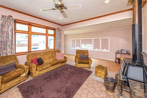 Photo of property in 3 Duigan Street, Gonville, Whanganui, 4501