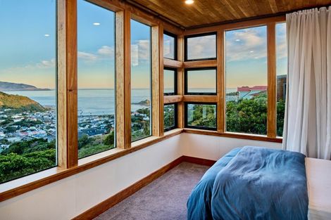 Photo of property in 23 Dargle Way, Island Bay, Wellington, 6023