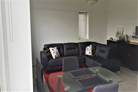 Photo of property in Fountain Court, 1/48 Oriental Parade, Oriental Bay, Wellington, 6011