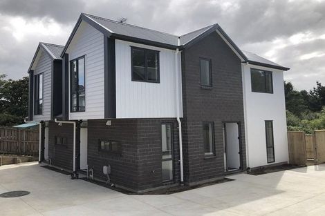 Photo of property in 60d Seymour Road, Sunnyvale, Auckland, 0612