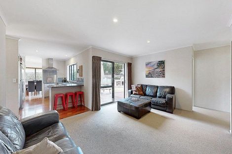 Photo of property in 15 Benner Drive, Ngatea, 3503