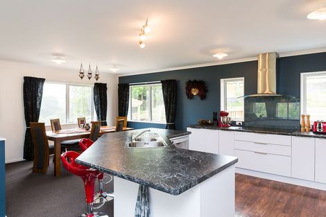 Photo of property in 14 Willowstream Grove, Cloverlea, Palmerston North, 4412