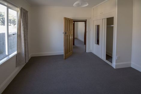 Photo of property in 92 Mackworth Street, Woolston, Christchurch, 8062