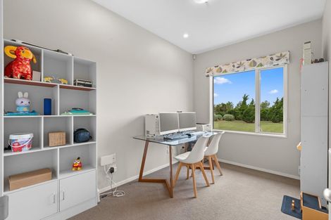 Photo of property in 3 Whitcombe Place, Darfield, 7571