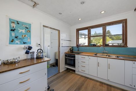 Photo of property in 21 Molesworth Street, Taita, Lower Hutt, 5011