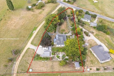 Photo of property in 124 Roxburgh Road East, Roxburgh East, Roxburgh, 9571