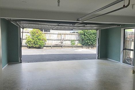 Photo of property in 1/8 Daria Place, Northpark, Auckland, 2013