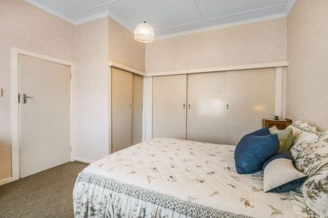 Photo of property in 1 Gunn Street, Gonville, Whanganui, 4501