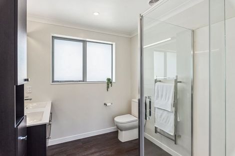 Photo of property in 11 Taranui Way, Paraparaumu Beach, Paraparaumu, 5032