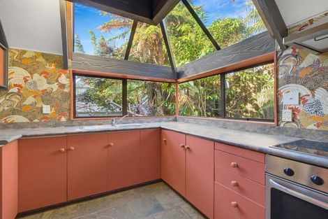 Photo of property in 17 Aquarius Drive, Kawaha Point, Rotorua, 3010