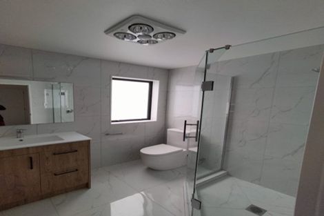 Photo of property in 1 Korokio Lane, Henderson, Auckland, 0612