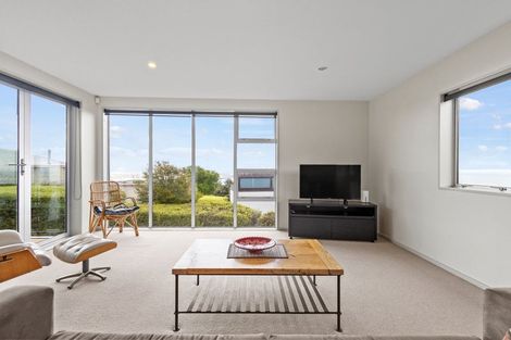 Photo of property in 5 Craigieburn Lane, Mount Pleasant, Christchurch, 8081