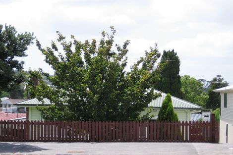 Photo of property in 132 Blockhouse Bay Road, Avondale, Auckland, 1026