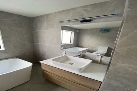 Photo of property in 36d Eastern Beach Road, Bucklands Beach, Auckland, 2012