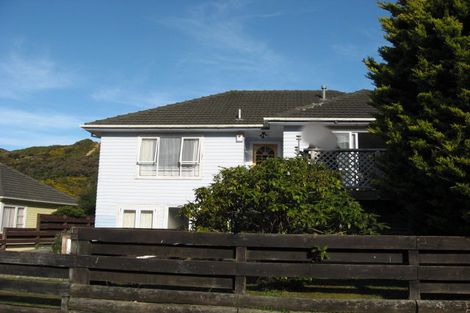 Photo of property in 23 Gardiner Grove, Wainuiomata, Lower Hutt, 5014