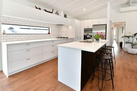 Photo of property in 4 Serene Place, Gulf Harbour, Whangaparaoa, 0930