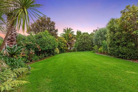 Photo of property in 25 Gunbar Drive, Welcome Bay, Tauranga, 3175