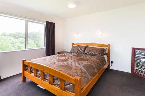 Photo of property in 14 Willowstream Grove, Cloverlea, Palmerston North, 4412