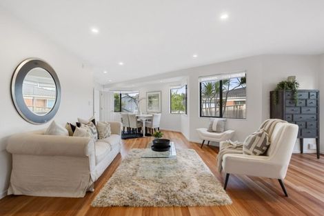 Photo of property in 1/8 Aotearoa Terrace, Murrays Bay, Auckland, 0630