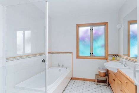 Photo of property in 56 Manuka Crescent, Wanaka, 9305